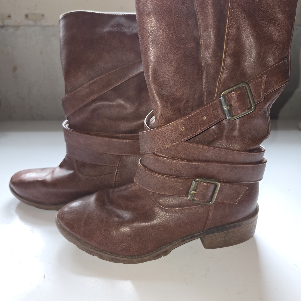 Brown Leather Buckle Boots